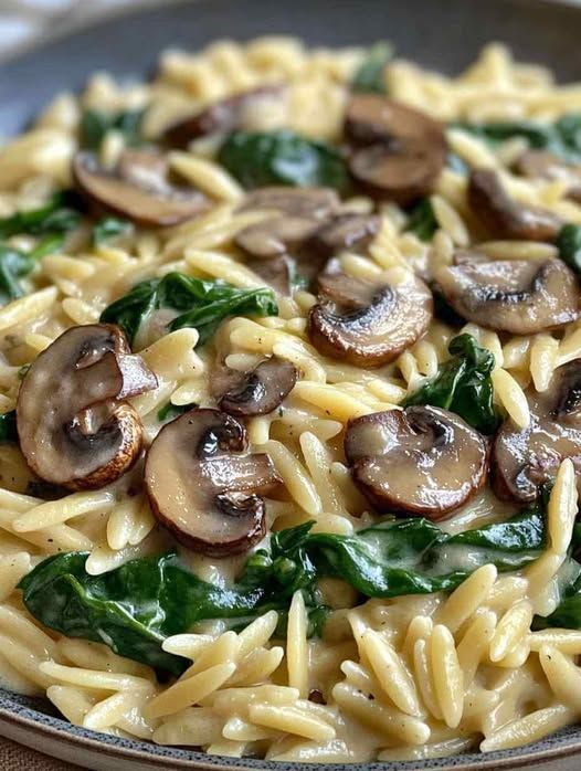 Creamy Spinach and Mushroom Orzo