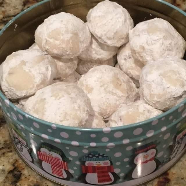 Pecan Butter Snowball Biscuit
